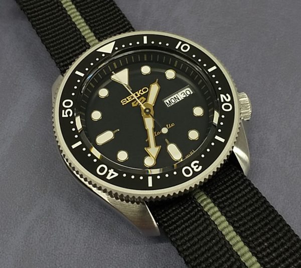 セイコー 5スポーツ SKX ナノ・ユニバース別注 SBSA187 - 時計