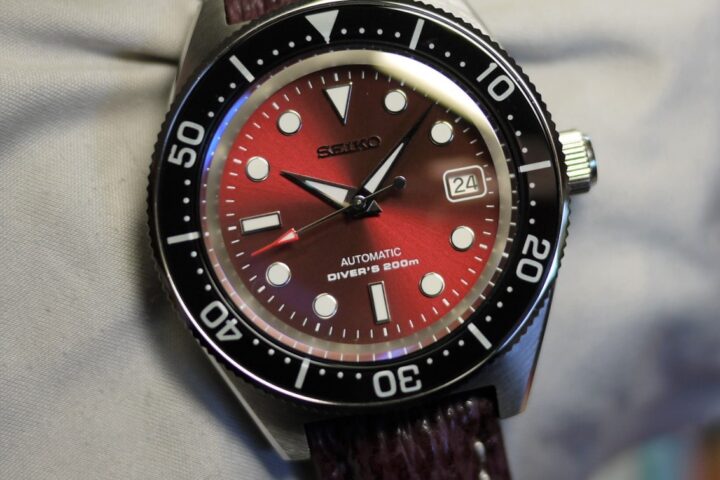 This is an example of 62MAS type production using an aftermarket case! -  SEIKO 5 .club