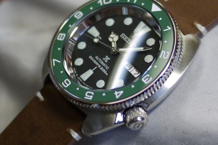 This is a mod (custom) example of the reprint turtle (SBDY015)! - SEIKO 5  .club