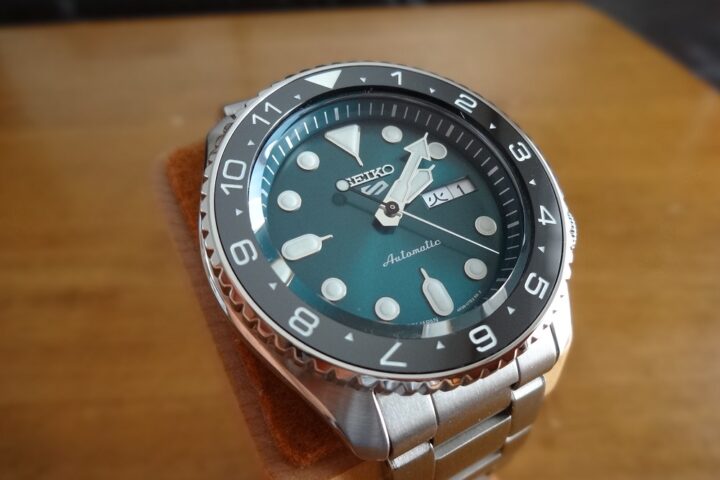 This is a mod (custom) example of the new 5 sports (SBSA011)! - SEIKO 5  .club